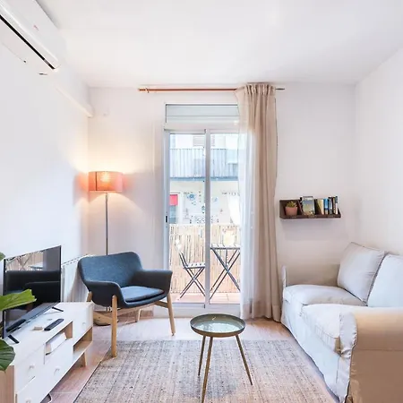 Διαμέρισμα Cozy With Charm And Exquisite Natural Light