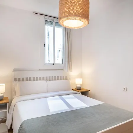 Cozy With Charm And Exquisite Natural Light Lejlighed Barcelona