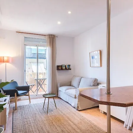 Cozy With Charm And Exquisite Natural Light